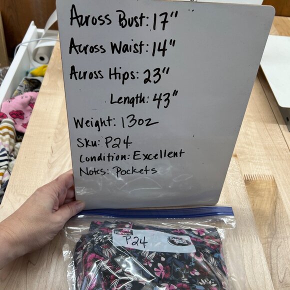 Julia Jordan Floral Ruffle Neck Flutter Sleeve Midi Dress Black Multi Size 2 - Picture 11 of 11